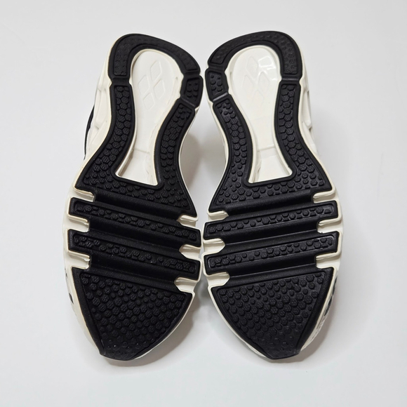 Just So So Women's White Black Fashion Gym Sneaker Shoes Sz 38 US 7.5/8 - Picture 8 of 11